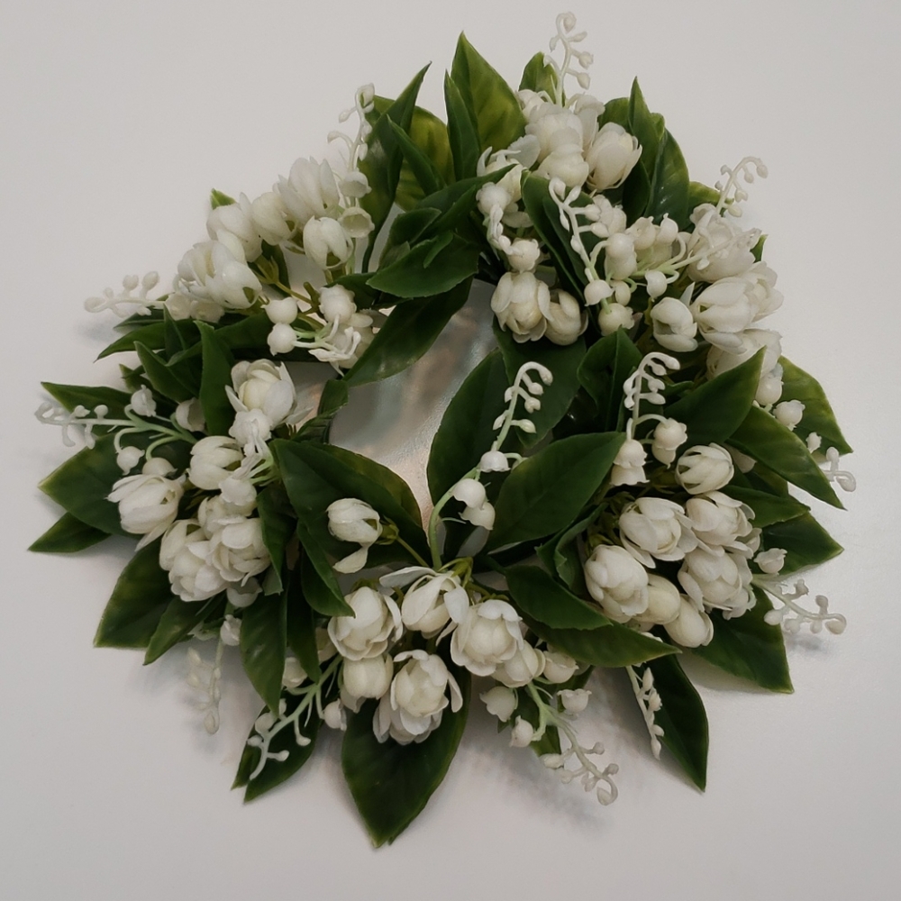 Vintage Lily of the Valley Plastic Floral Ring
